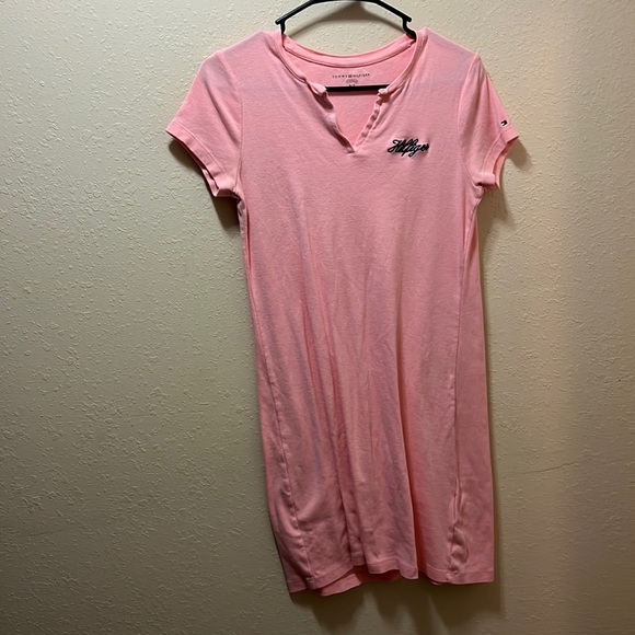 Tommy Hilfiger T-shirt dress - Picture 1 of 3